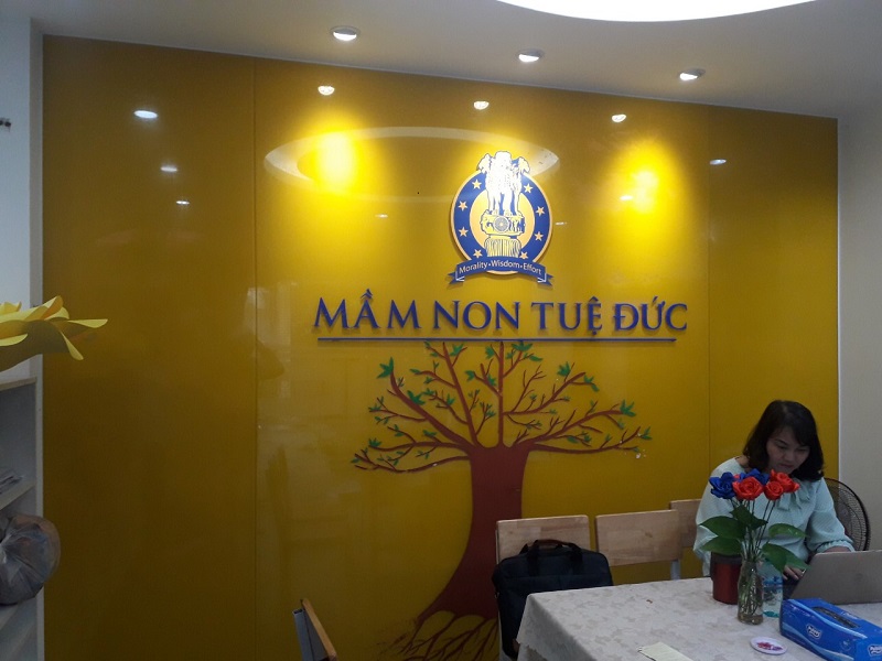 bảng quảng cáo